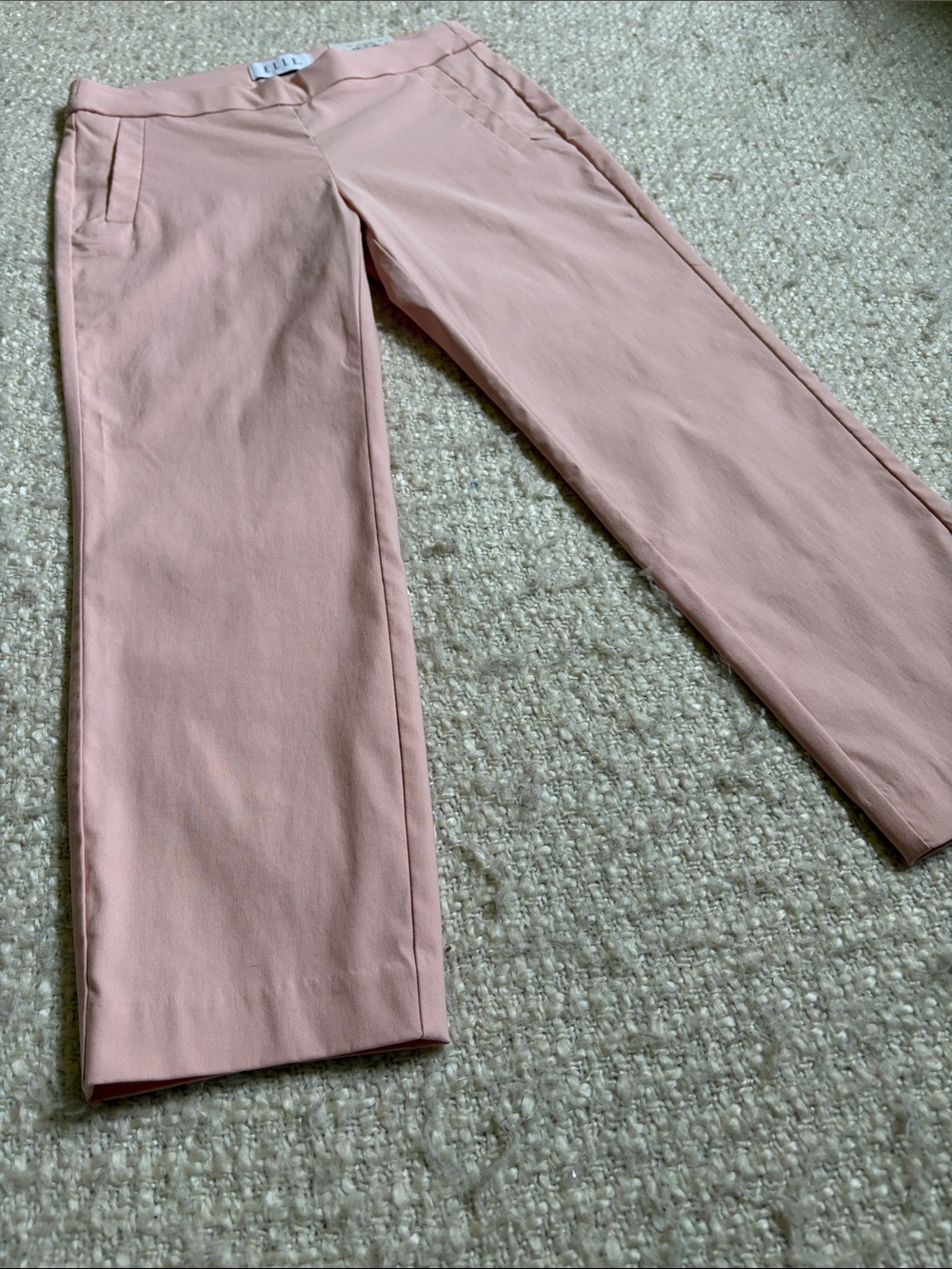 🌸 NWT ELLE WOMENS SIZE XS LIGHT PINK MID RISE CAPRI PANTS